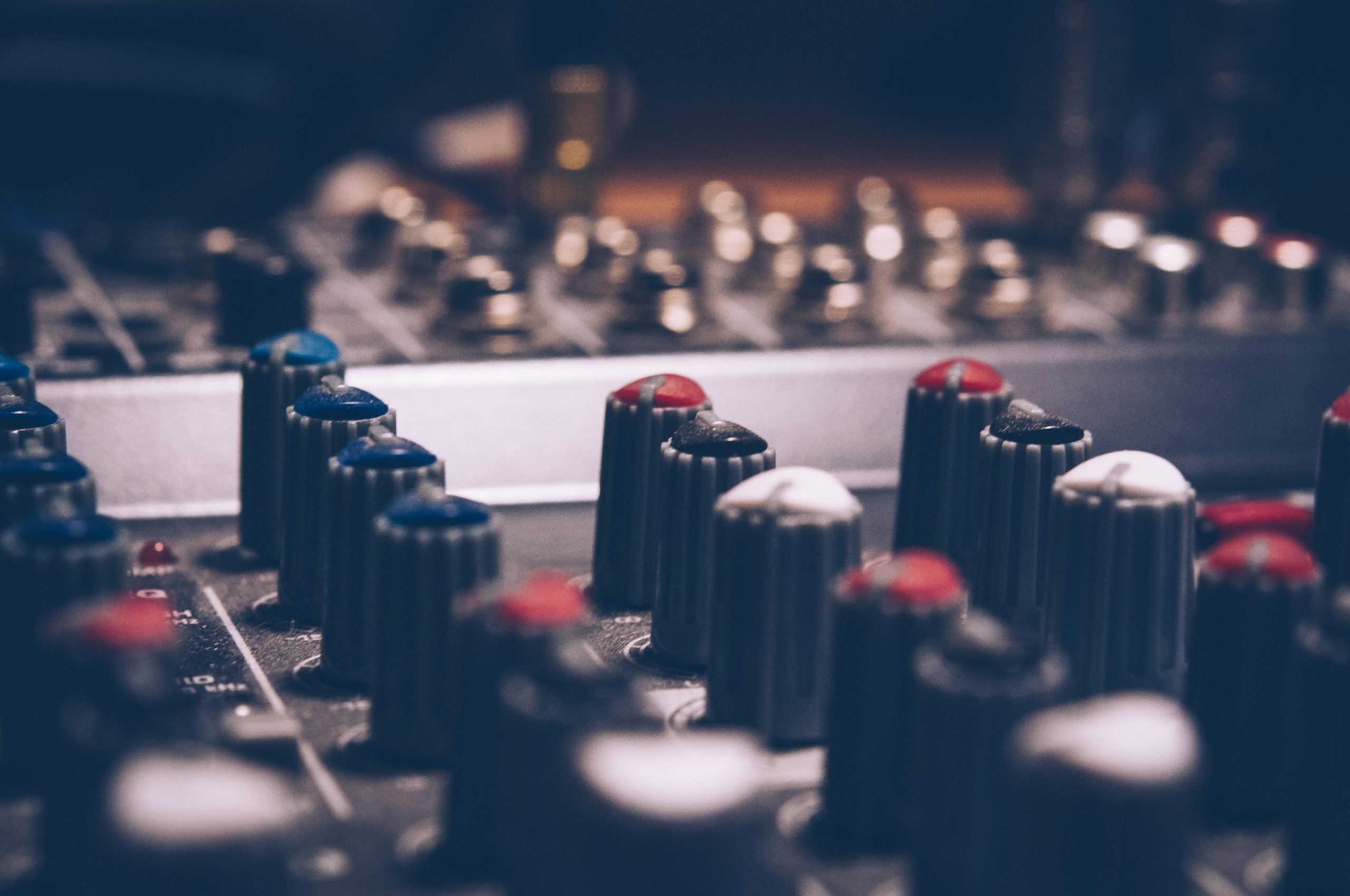 אולפן ON AIR